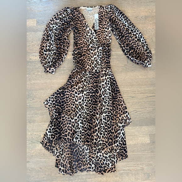 Ganni Dresses & Skirts - GANNI Midi Wrap Dress EU34 US2 UK6 Lined Leopard Pattern V-Neck
NWT